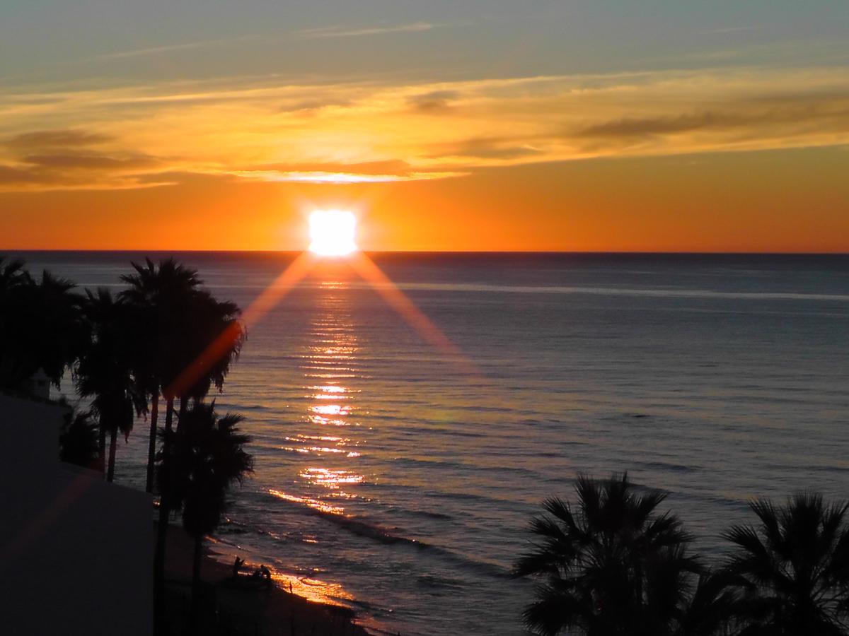 Apartment Sun Of Andalucia In First Beach Line With View On Africa Sitio de Calahonda Номер фото